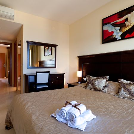 Blue Waves Resort Malinska Exterior foto