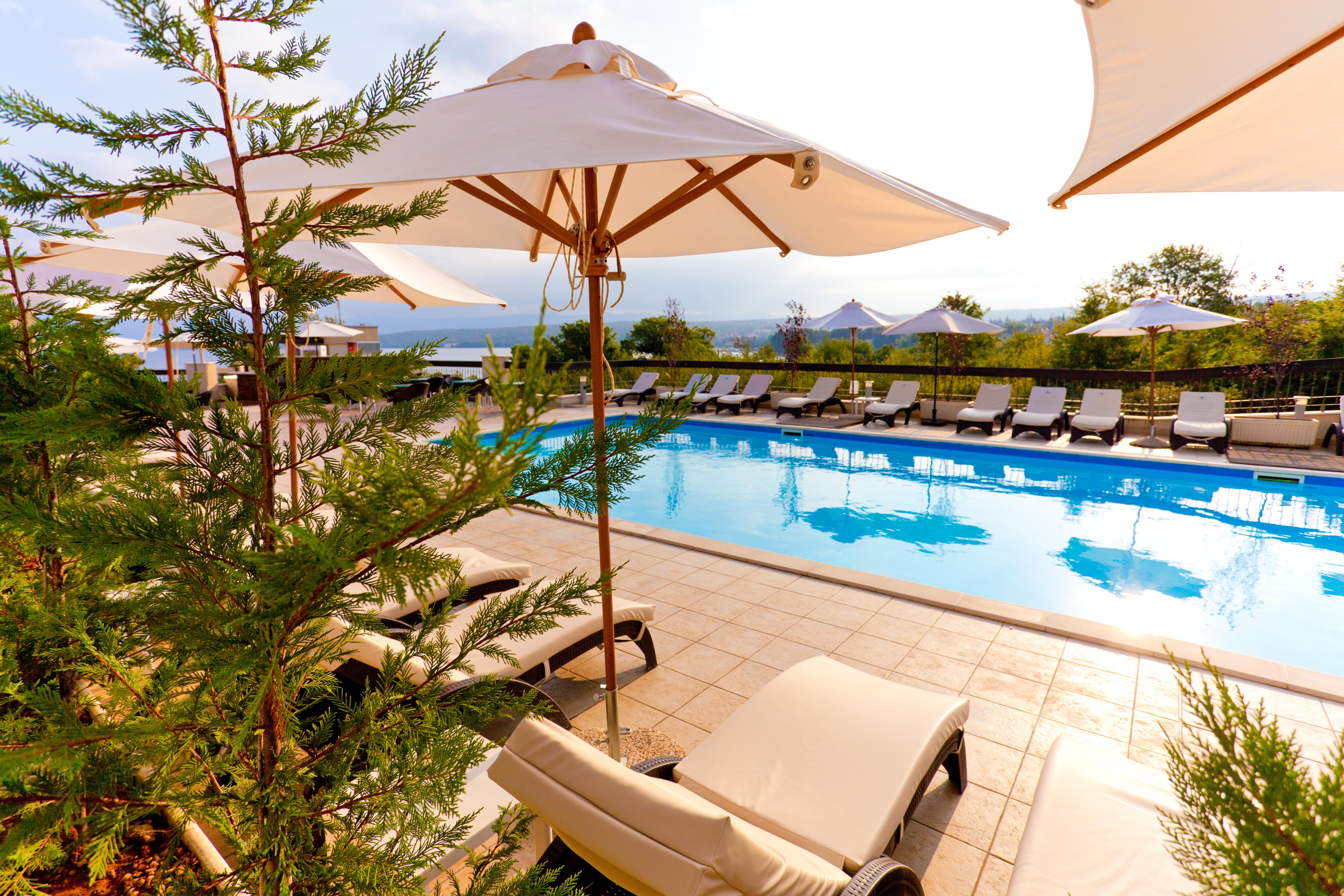 Blue Waves Resort Malinska Exterior foto