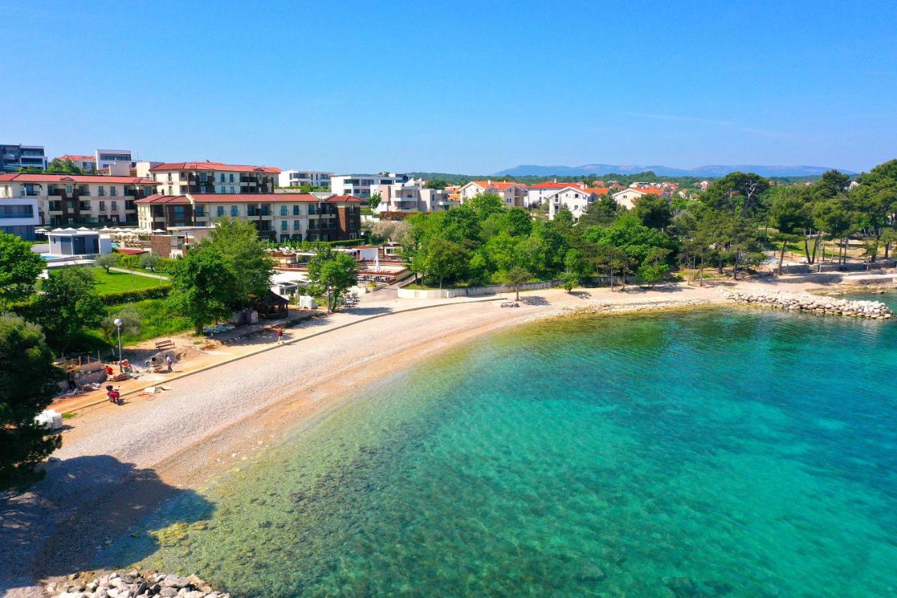 Blue Waves Resort Malinska Exterior foto