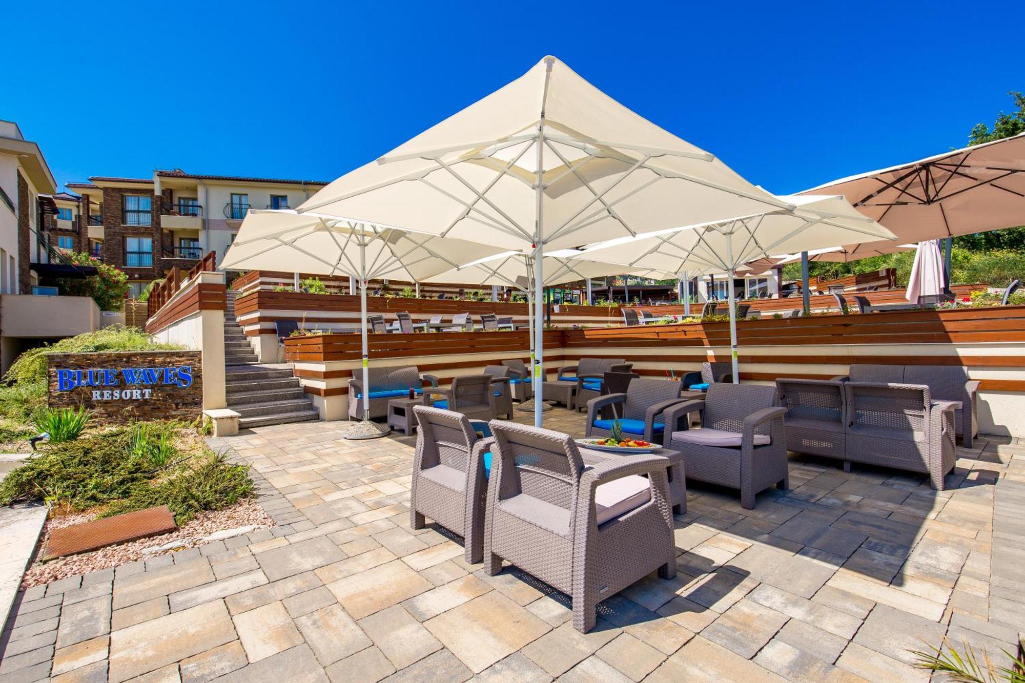Blue Waves Resort Malinska Exterior foto